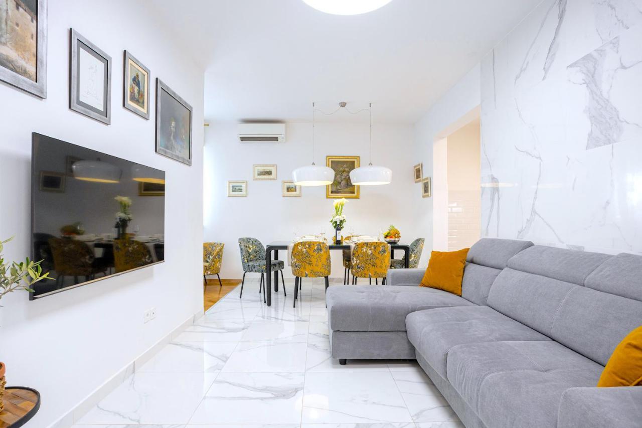 Lux Holiday Apartment Tony @ 10 Min Znjan Beach Split Exterior foto